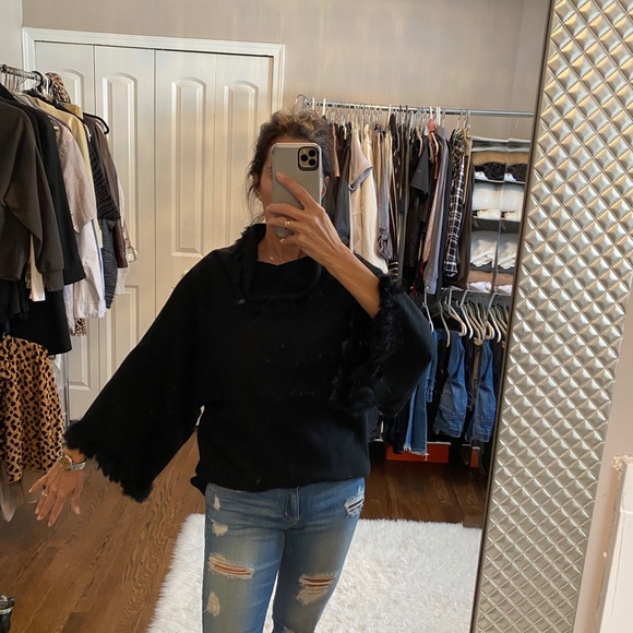 Sweaters - Great black sweater